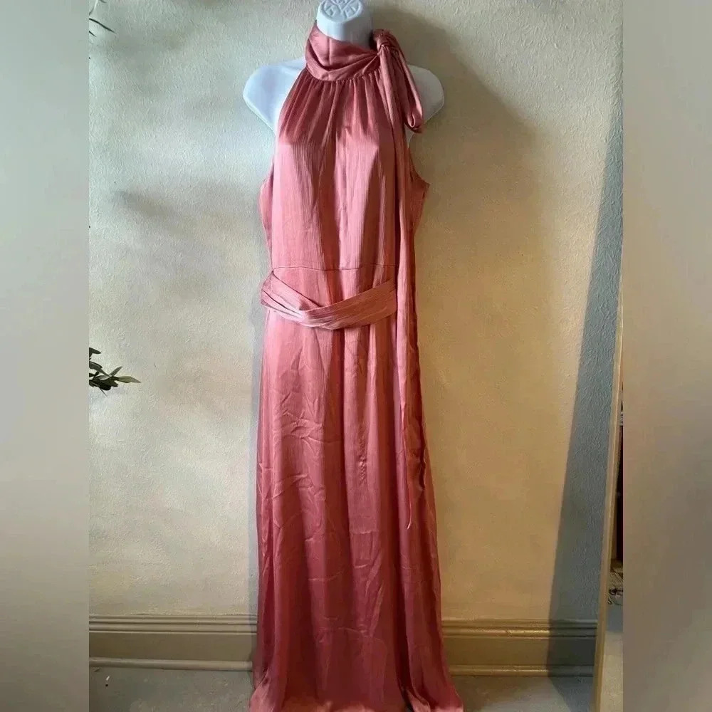 Kayla Gown - Rouge
Tie Neck Maxi Crinkle Dress